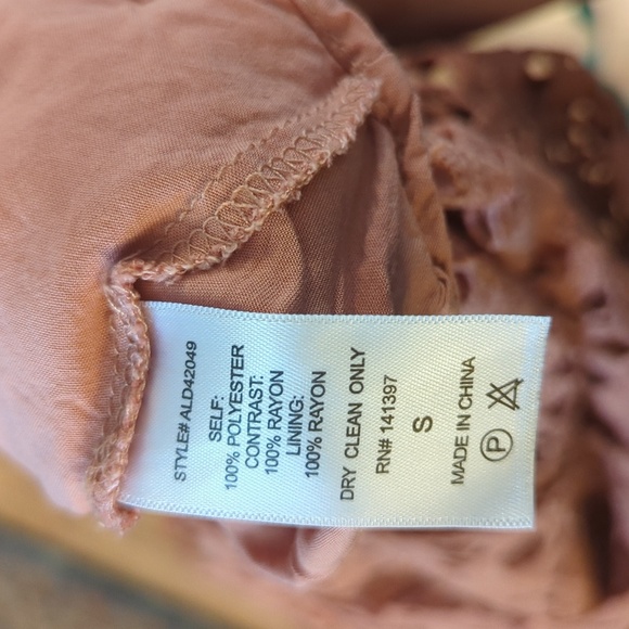 ASTR the Label lace A-line midi dress pink mauve lined women's size small - Picture 4 of 4